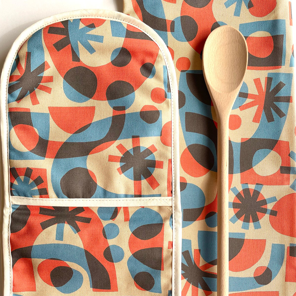 Image of Miro Print Oven Gloves & Tea Towel