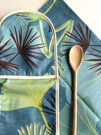 Image 4 of Ginkgo Jungle Oven Gloves and Tea Towel - Blues