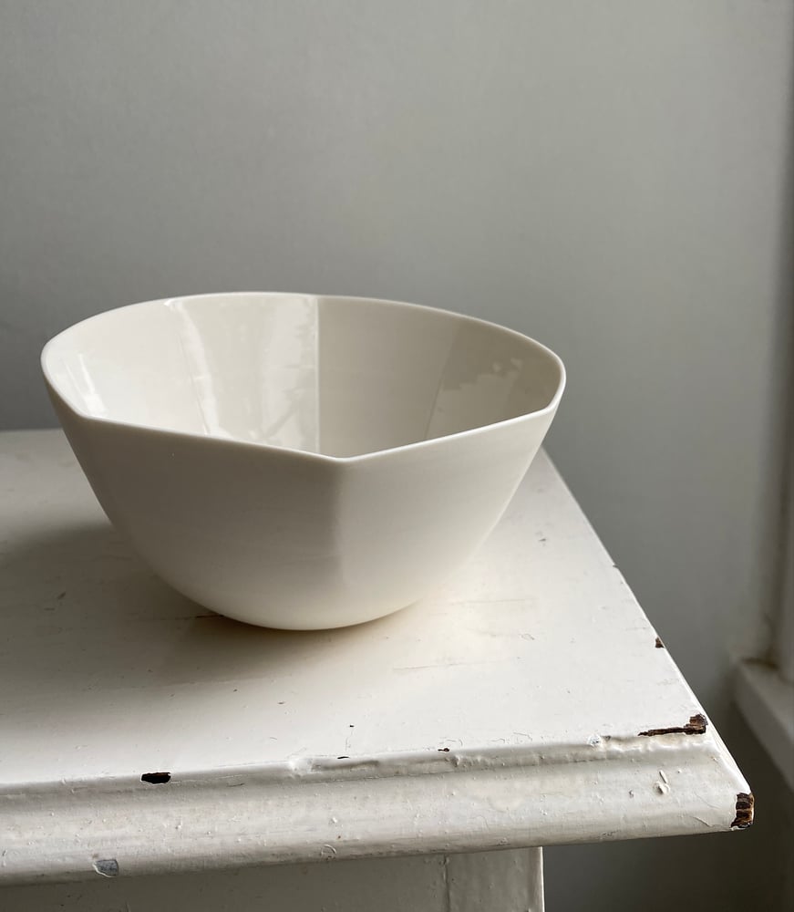 Cream Porcelain Poppy Small Bowl 2
