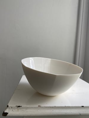 Cream Porcelain Poppy Bowl G
