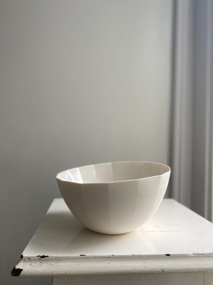 Cream Porcelain Poppy Bowl A