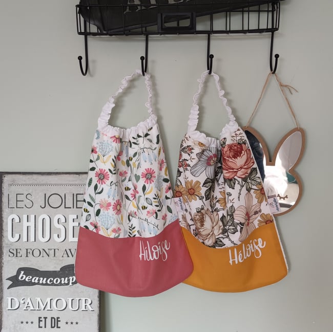 SUR COMMANDE - Bavoir Maternelle