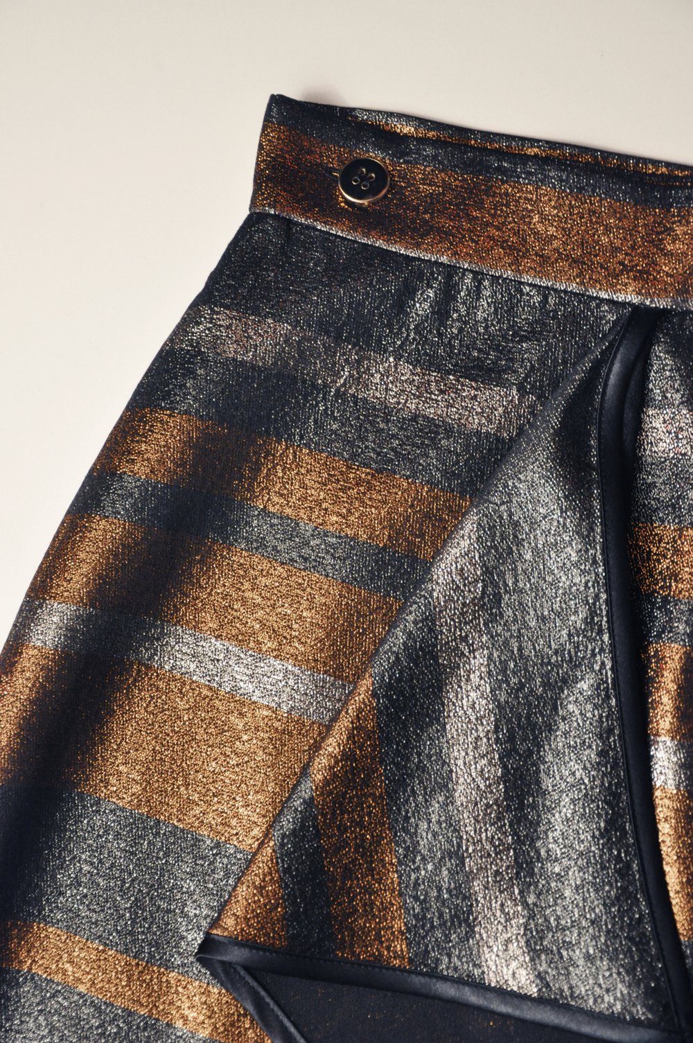 Lola Skirt in Lurex
