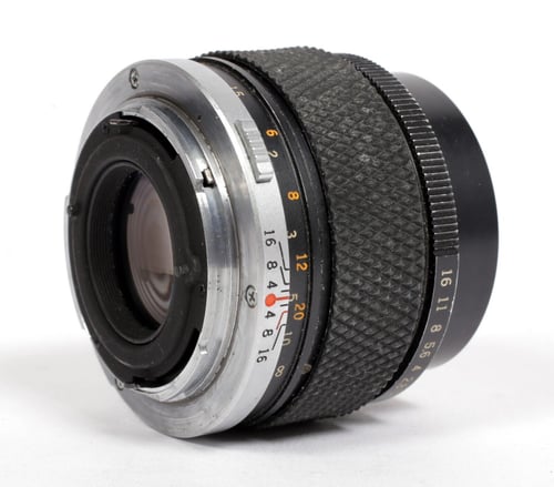 Image of Olympus Zuiko Auto T 85mm F2 lens #137