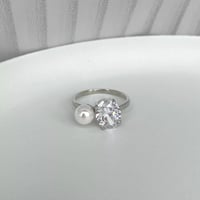 Image 4 of Ari Ring