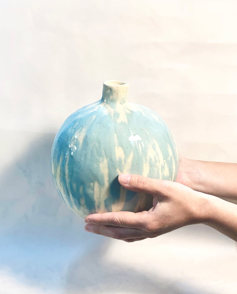 Image of Blue Ballon jar