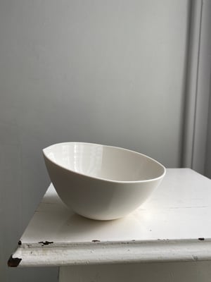 Cream Porcelain Poppy Small Bowl 4 petals