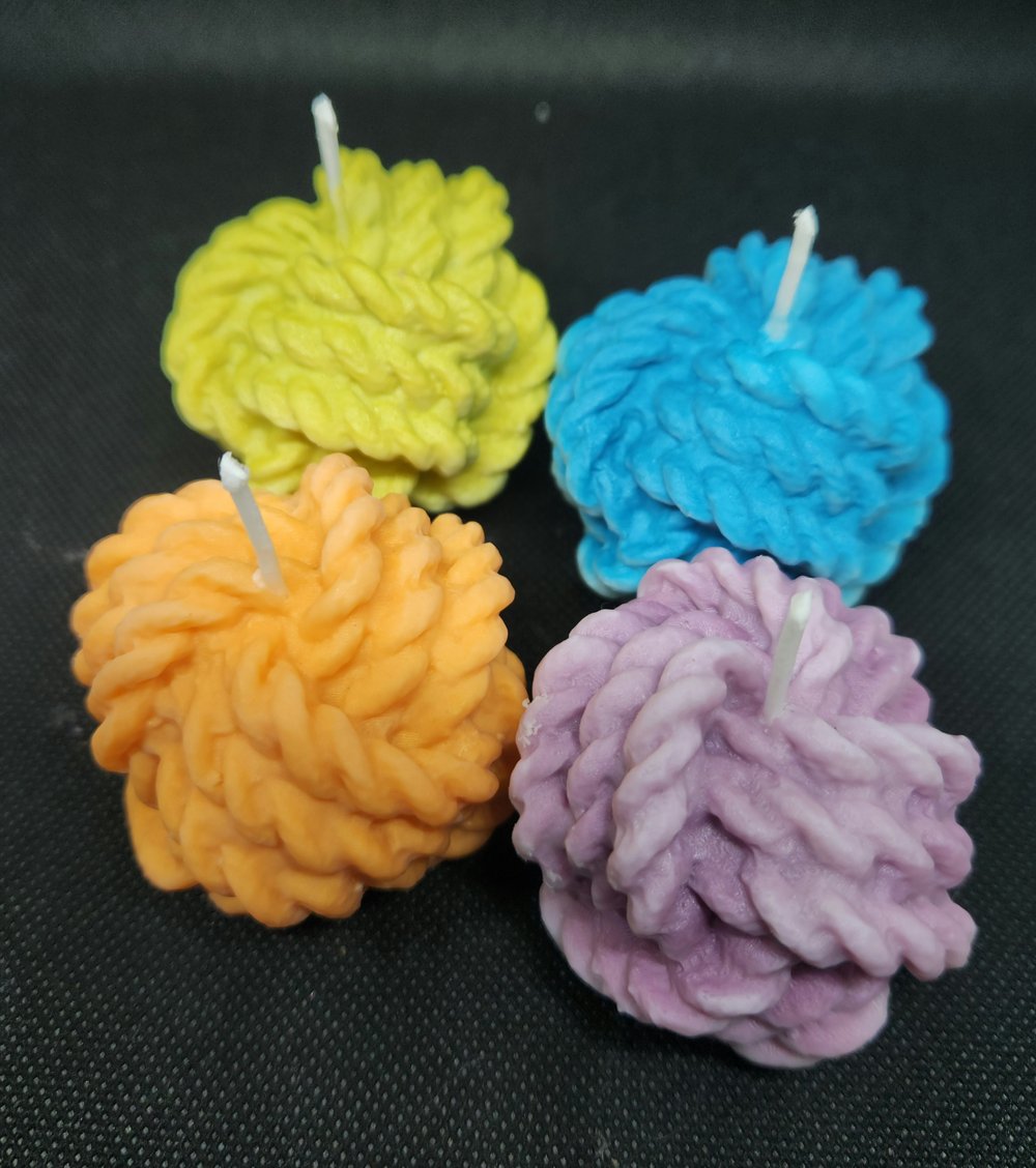 Yarn balls
