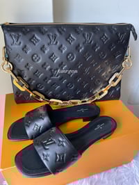 Image 1 of LV Coussin Set