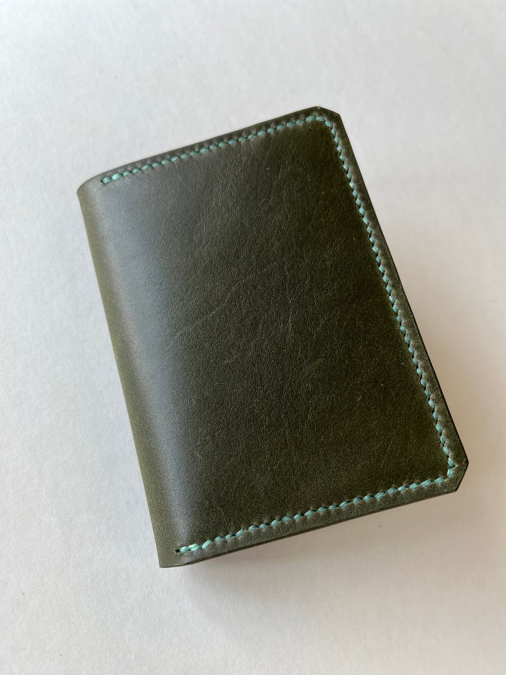 Image of Olive Green Italian Vachetta Vertical Cardholder (Jade)