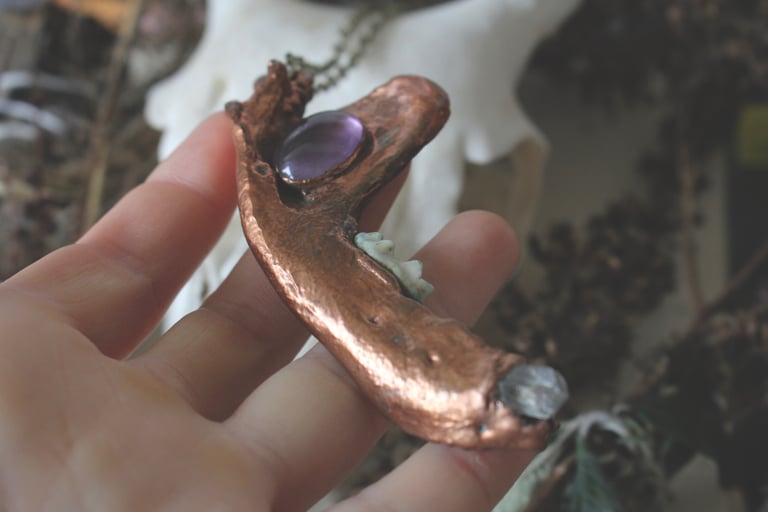 Dead Good copper badger jaw necklace Image 4