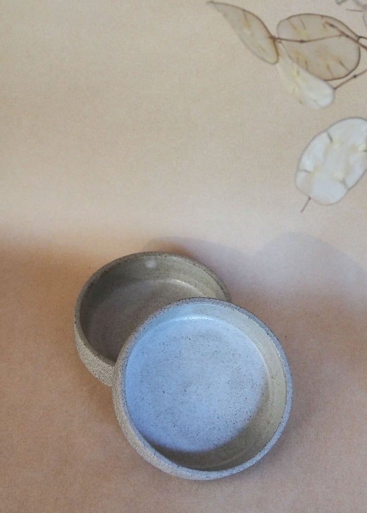 Image of Salt dish - kirikiri