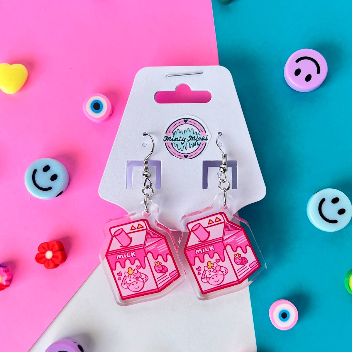 【Mikshimai】STRONG STRAWBERRY EARRING (SINGLE) JP｜ STRONG STRAWBERRY EARRINGS｜ MIKSHIMAI®