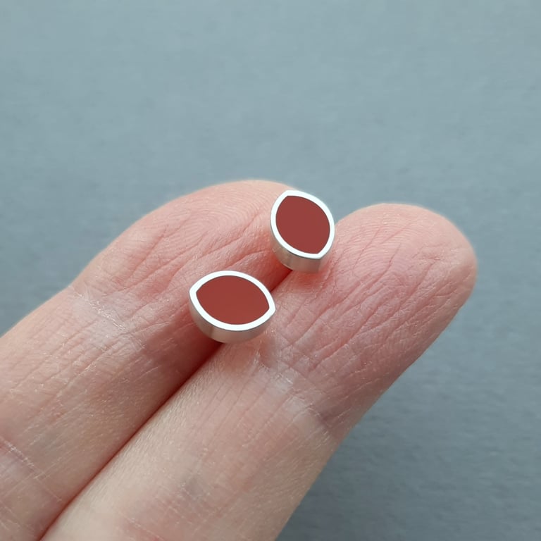 Tiny Silver Leaf Studs in Autumn Foliage Image 2