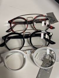 EYE WEAR SHADES
