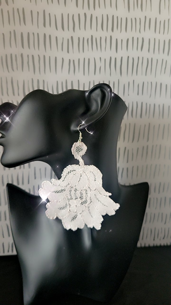 Image of Lace Earrings 