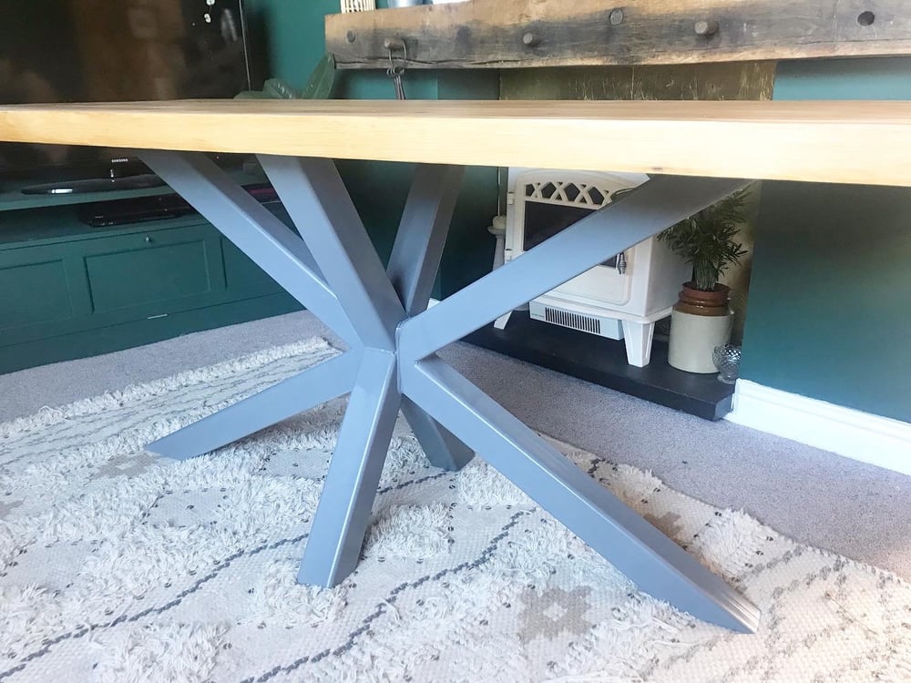 Industrial spider leg table