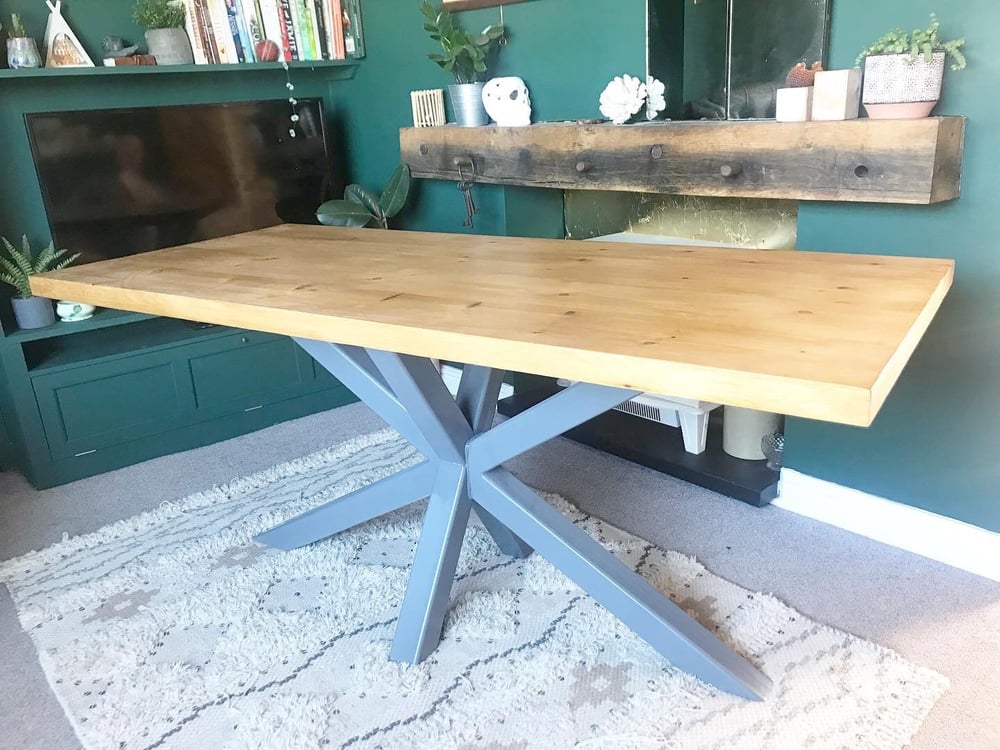 Industrial spider leg table