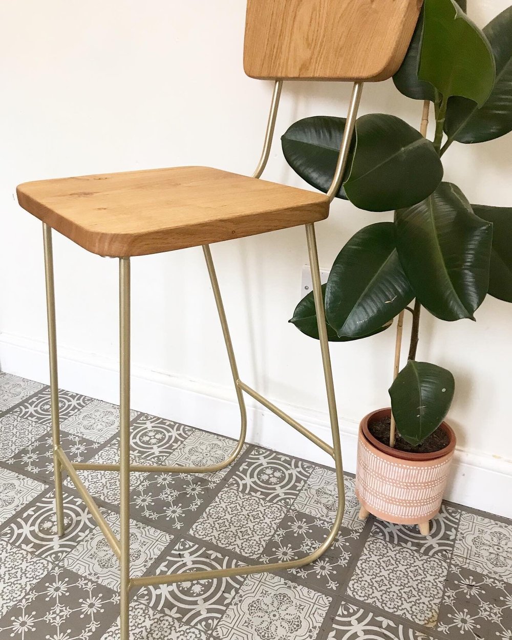 Solid oak gold Bar Stool with backrest