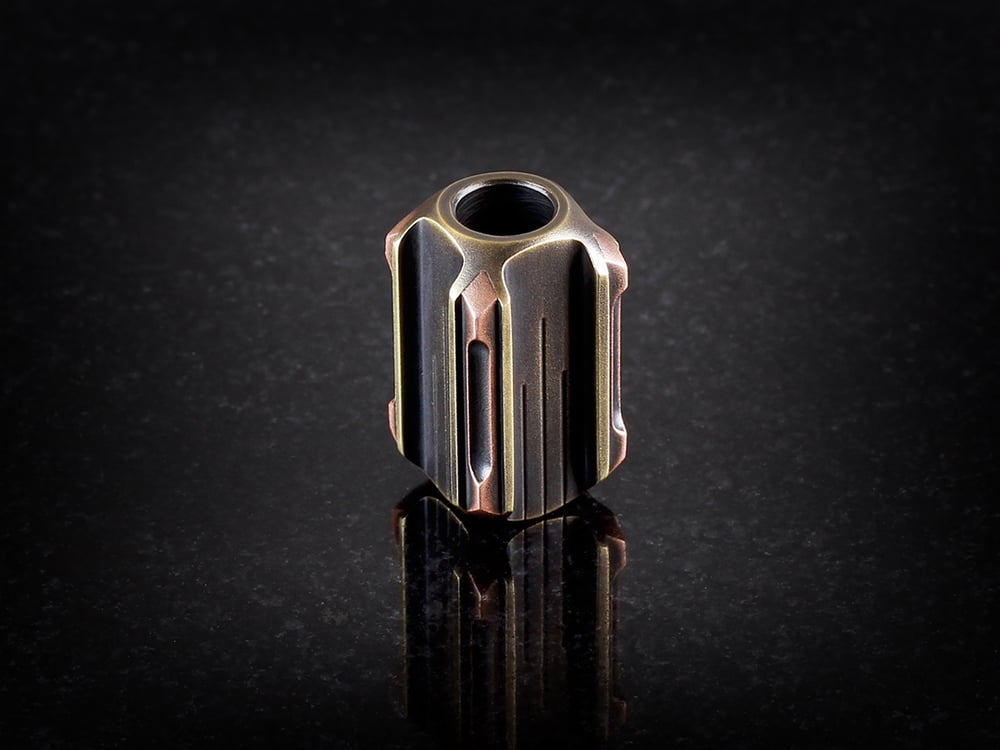 One-off concept lanyard bead