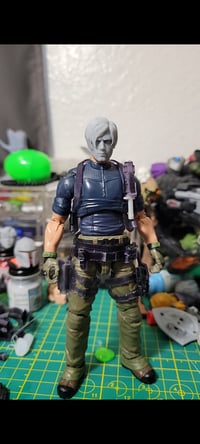 Image 1 of Leon S. Kennedy Kit (re4 REMAKE) 