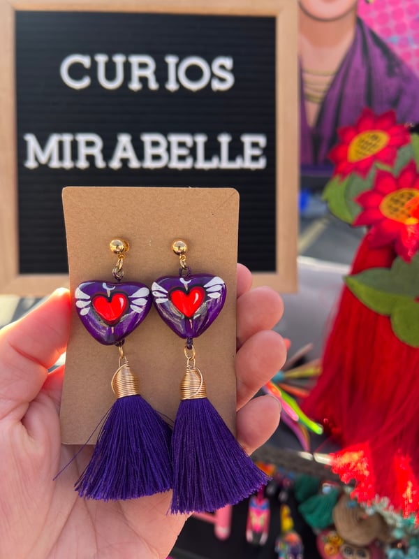 Image of Aretes corazón y borla