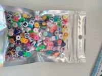 1 scoop bead confetti 