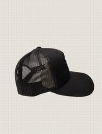 Image 2 of “OLDMANTAN” SNAPBACK [BLACK] (w/ glow in the dark logo thread)