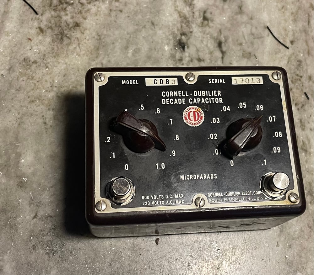 Static Effectors Beautiful Mess Fuzz Distortor