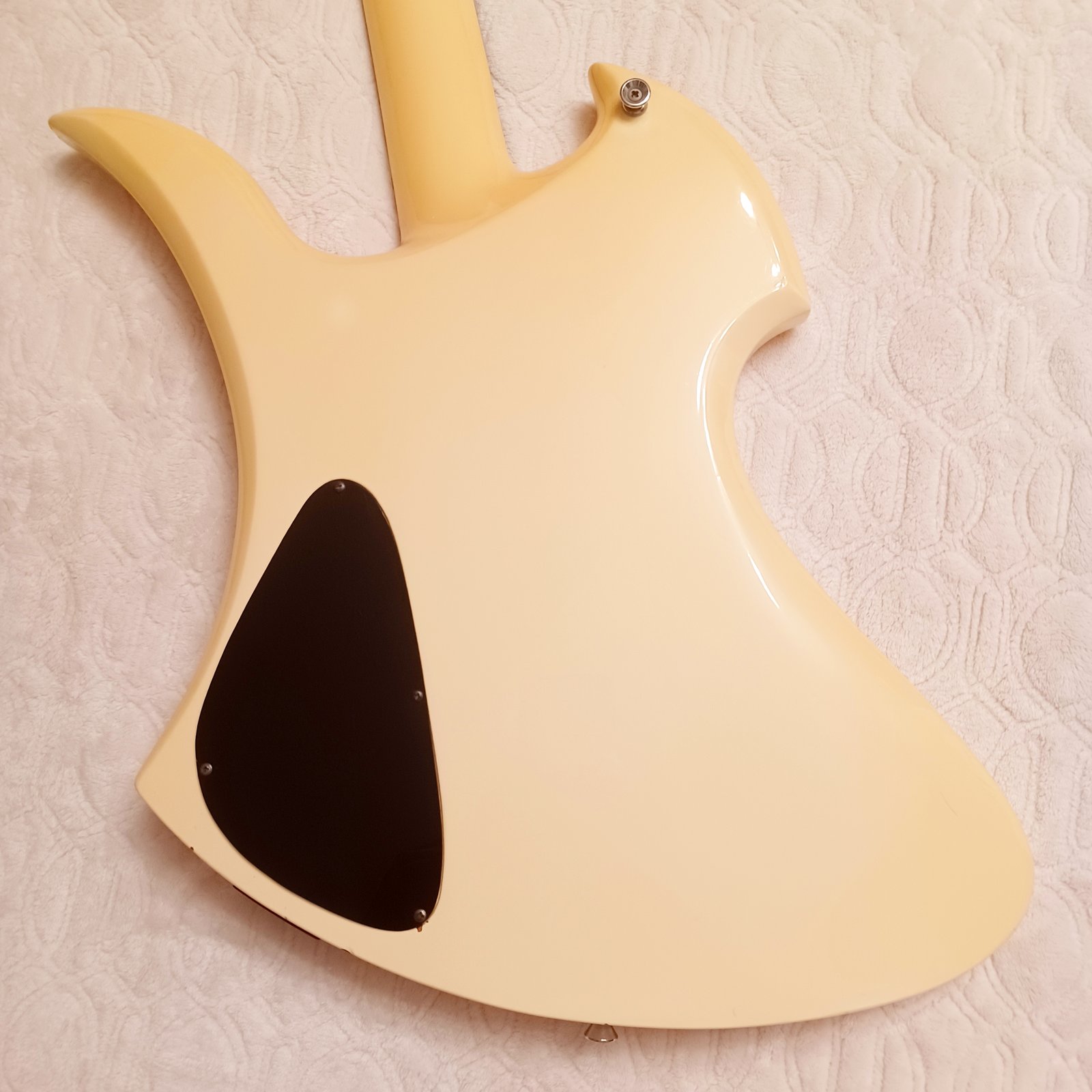 80's B.C. RICH MOCKINGBIRD BASS (MIJ) | BARBARIAN ELECTRONICS