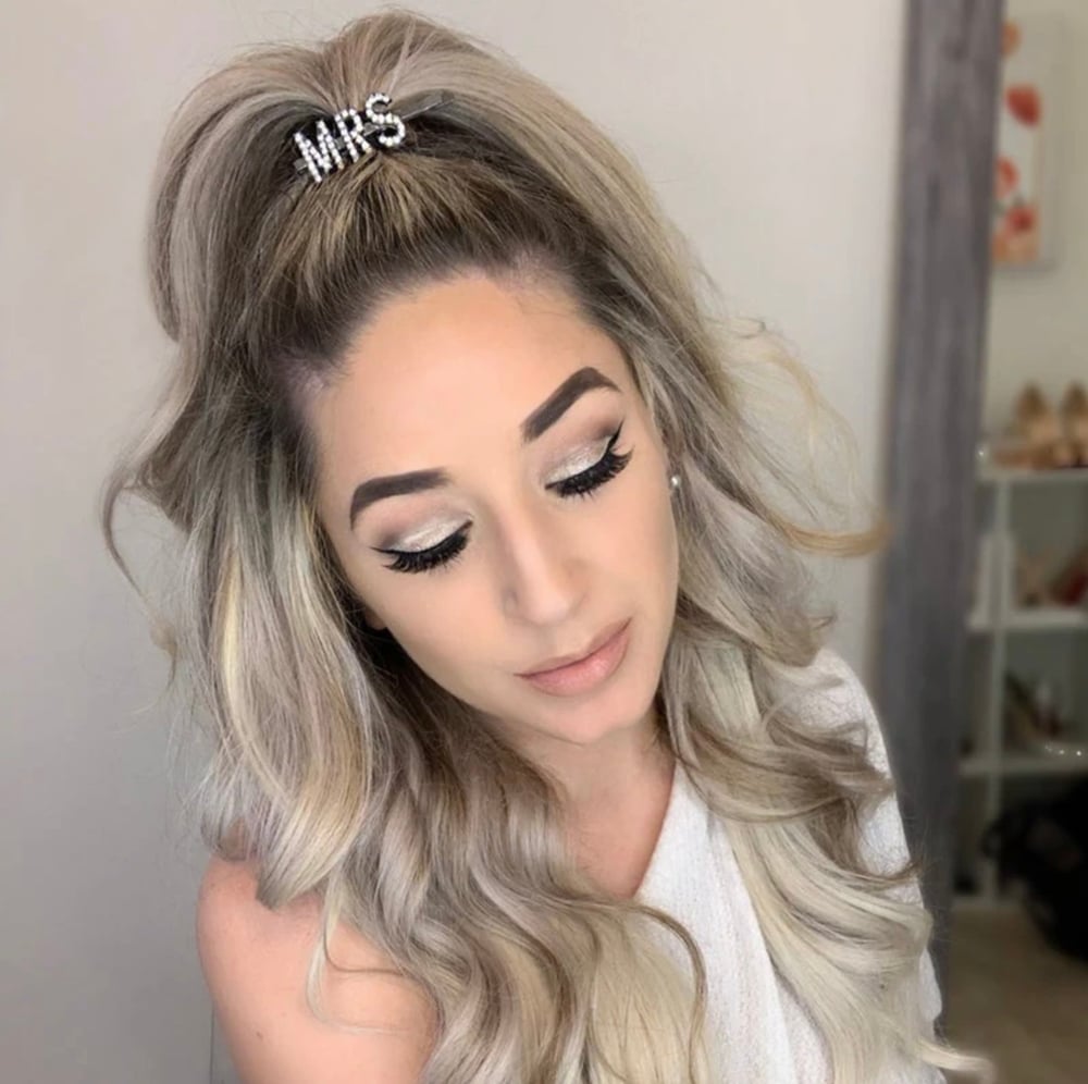 Image of Mrs. Pearl Hair Bobby Pin