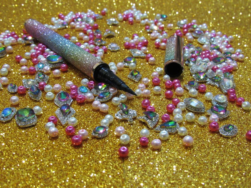 Image of 💎Glitter Rainbow - Marry Your Lashes Glue Pen 