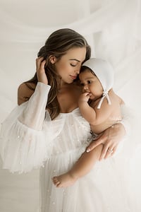 Image 2 of Motherhood FULL white sessions -Timeless 