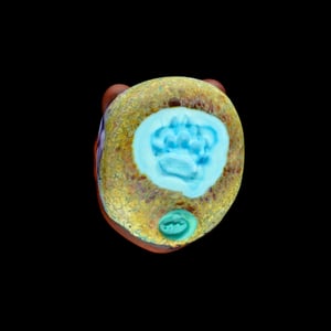 Image of Med. Concerned Young Brown Bear - Flamework Glass Sculpture Bead 