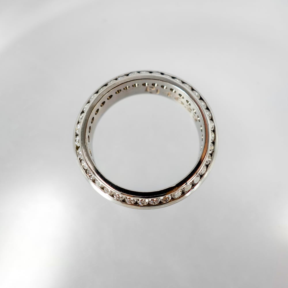 Image of 18ct white gold diamond set cocktail ring. PJ4632