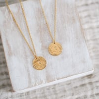 Image 1 of Collier Petite Médaille Initiale PIA - 26 Lettres