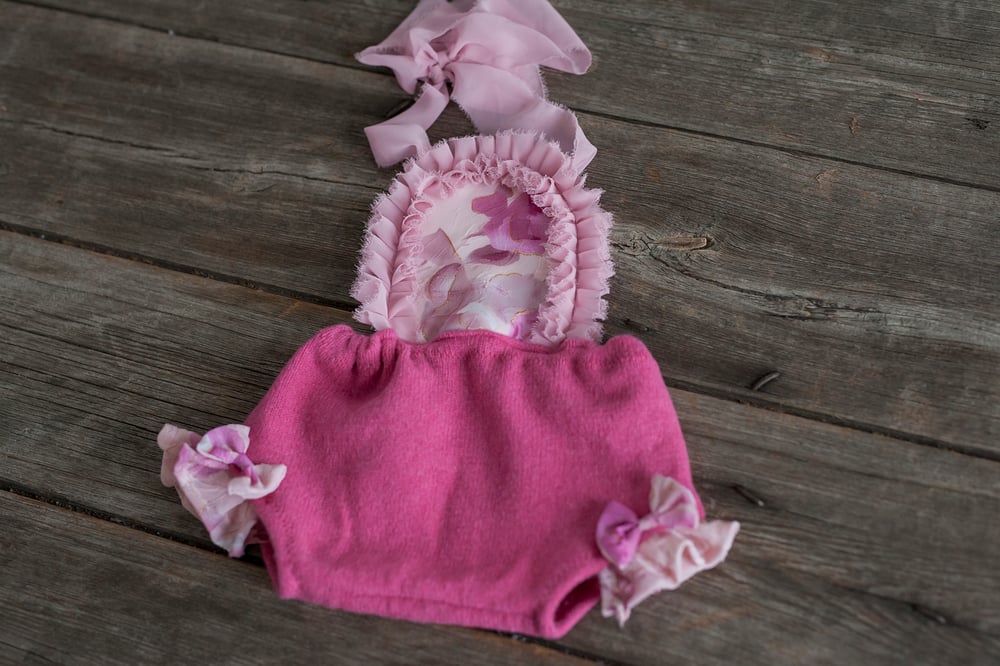Image of LORRIE ROMPER - SITTER SIZE