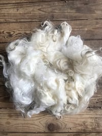 Image 2 of Washed Grey Faced Dartmoor Fleece - 100g