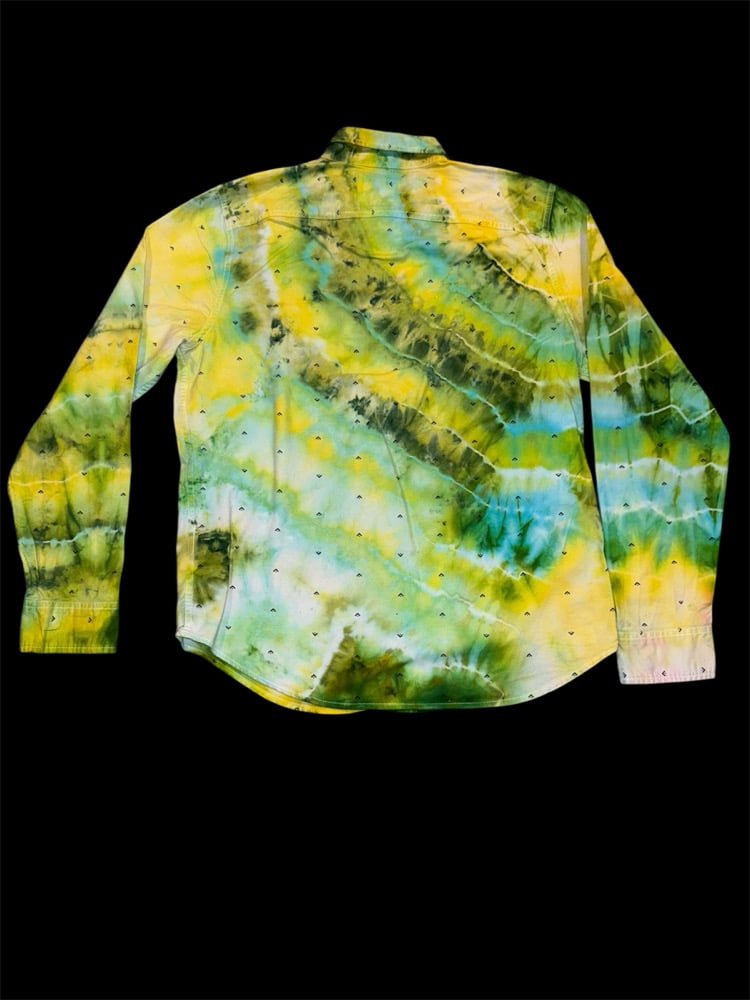 Image of (L) Slice of Seafoam Long Sleeve Button Up