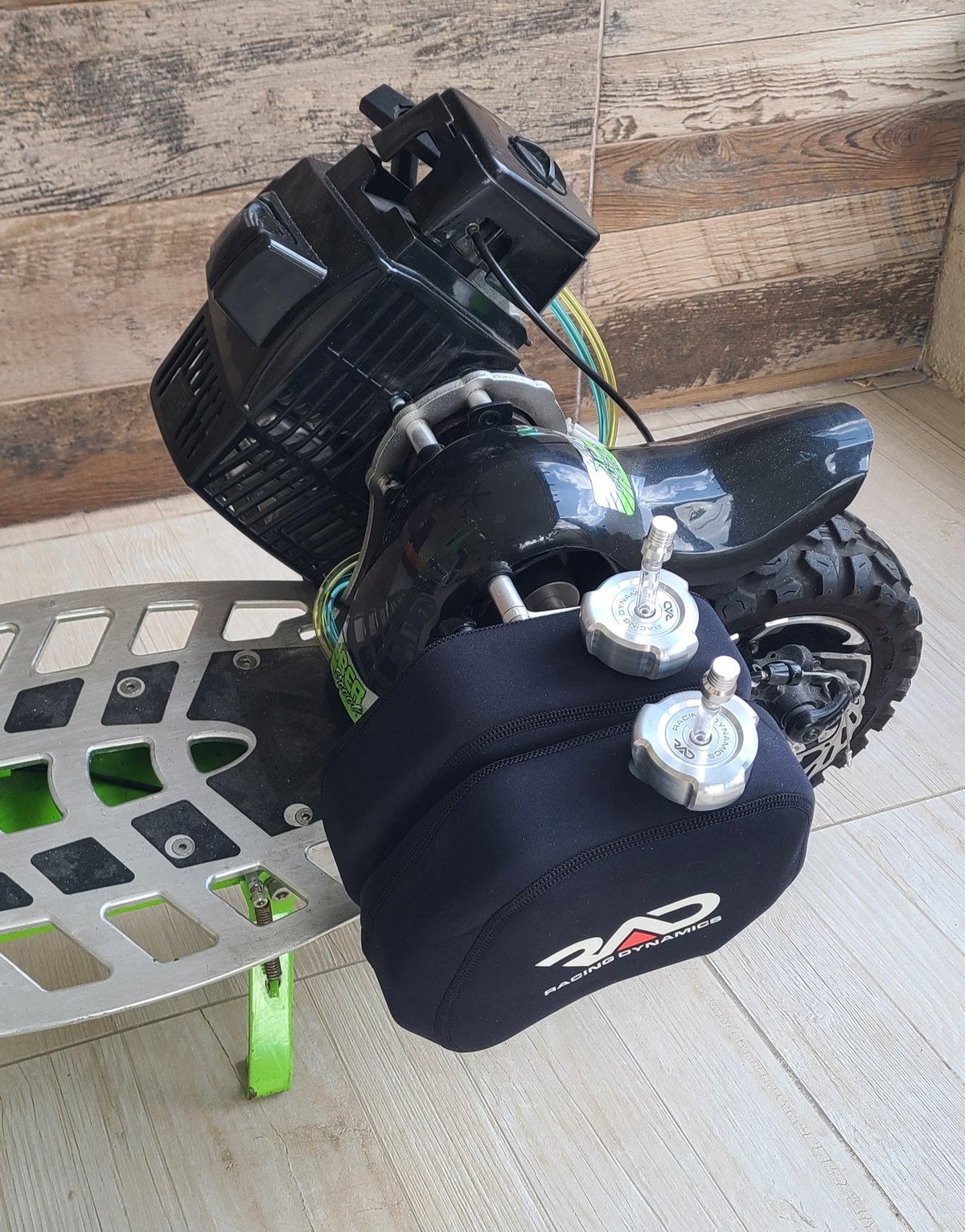 Image of Evo Uberscoot Dual Tank Combo