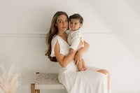 Image 3 of Motherhood FULL white sessions -Timeless 