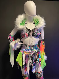 Image 4 of Alwun Auction Piece 