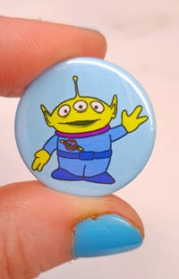 Image 1 of Alien Mini Badge