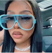 BOSS BISHHHHH SHADES 