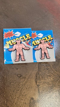 Image 2 of SCREW KID RETRO MUSCLES PIN