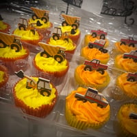 Cupcakes (12)