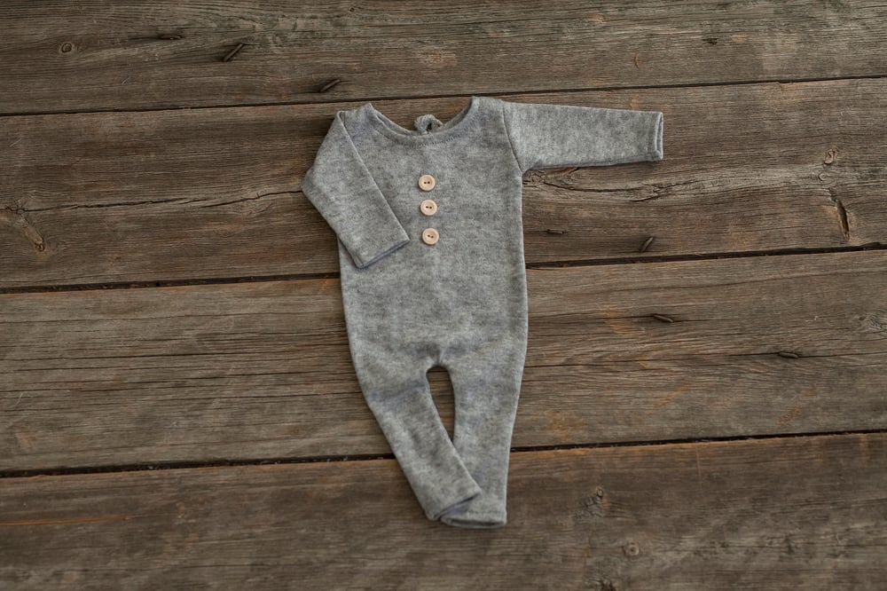 Image of KONNOR ROMPER - NEWBORN SIZE