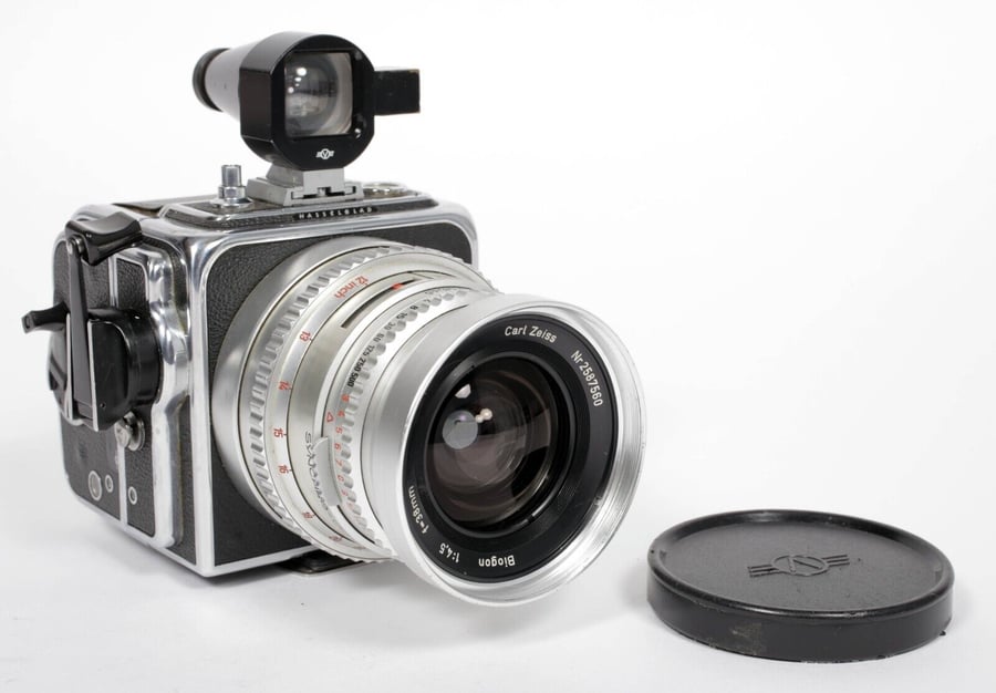 Image of Hasselblad SWC camera w/ Biogon 38mm F4.5 lens + A12 Back + finder