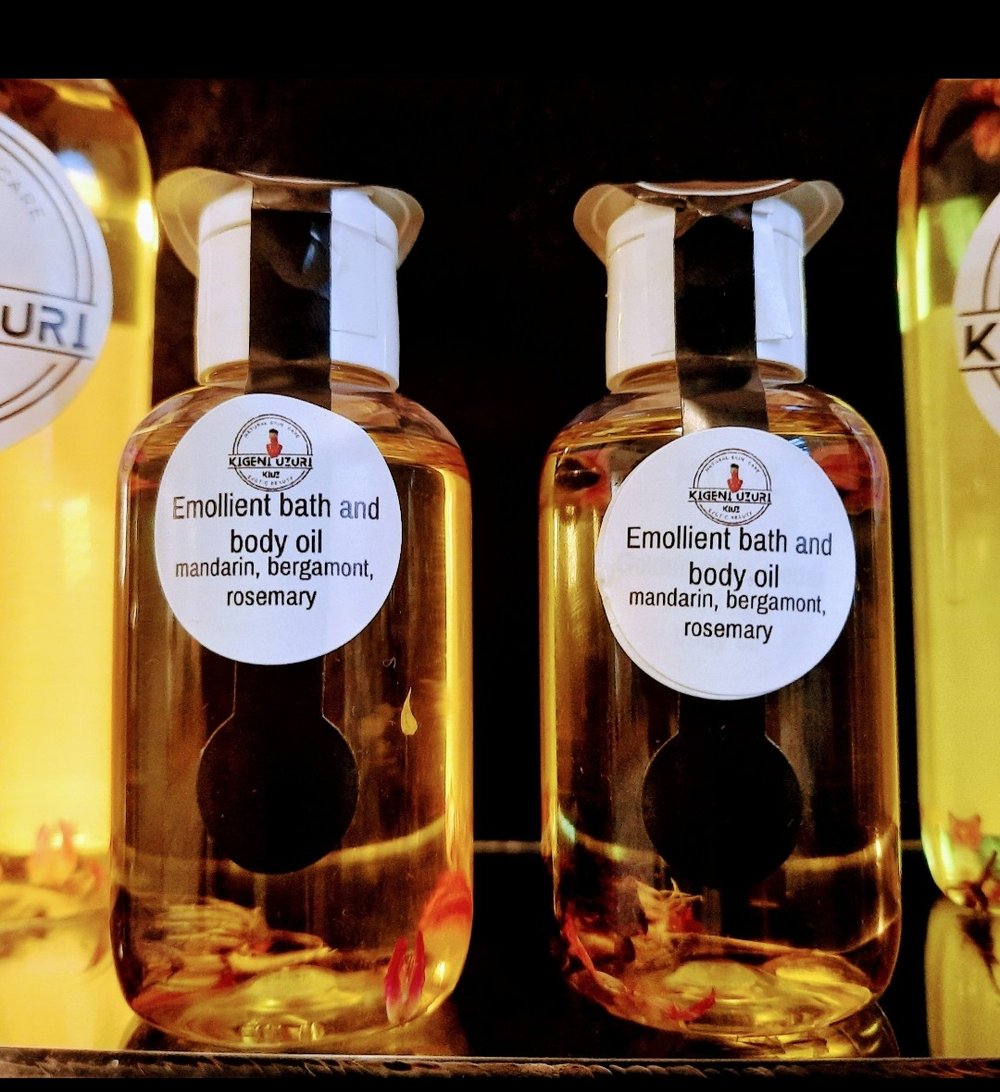 Image of Emollient bath and body oil for dry & Itchy Skin 
