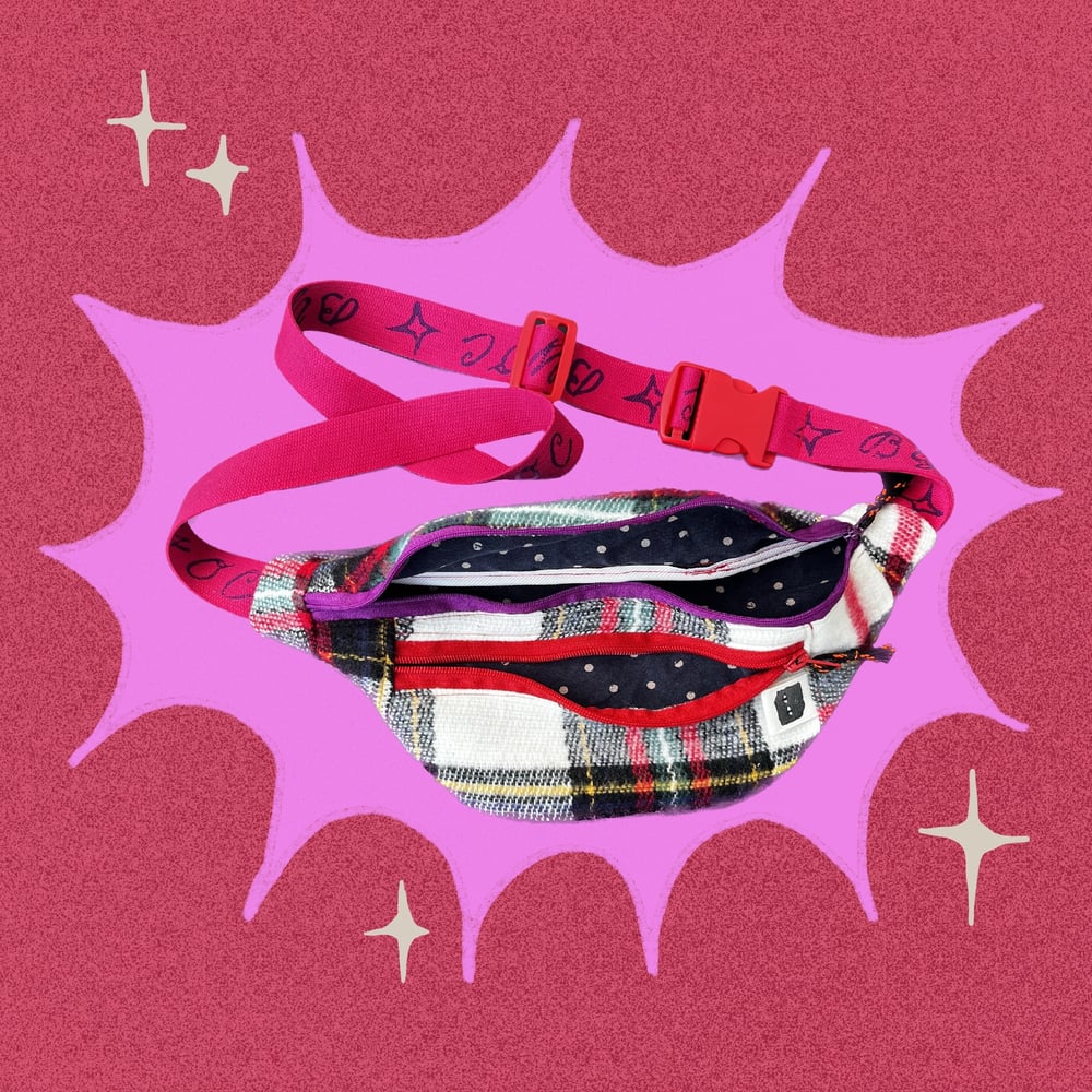 Image of WAISTBAG 03